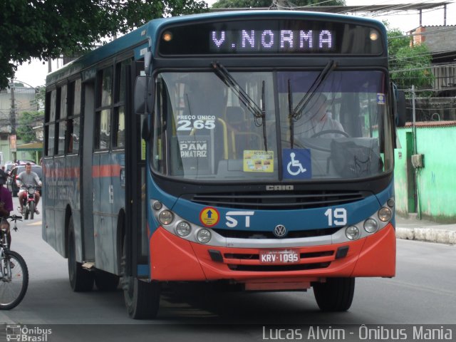 Empresa Santa Terezinha 19 na cidade de São João de Meriti, Rio de Janeiro, Brasil, por Lucas Alvim. ID da foto: 2296812.