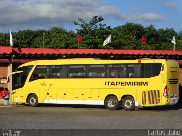 Viação Itapemirim 60679 na cidade de Casimiro de Abreu, Rio de Janeiro, Brasil, por Carlos Julio. Número da foto: #2296332.