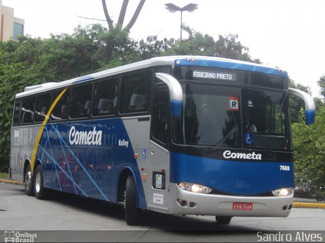 Viação Cometa 7669 na cidade de São Paulo, São Paulo, Brasil, por Sandro Alves. ID da foto: 2306028.