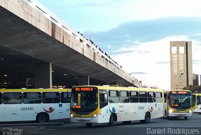 Viação Pioneira 220400 na cidade de Brasília, Distrito Federal, Brasil, por Daniel Rodrigues. ID da foto: 2307638.