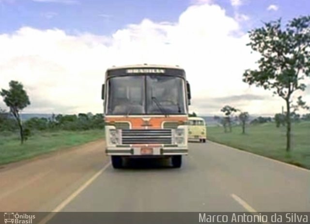 Transbrasiliana Transportes e Turismo 1979 na cidade de Altamira, Pará, Brasil, por Marco Antonio da Silva. ID da foto: 2306258.