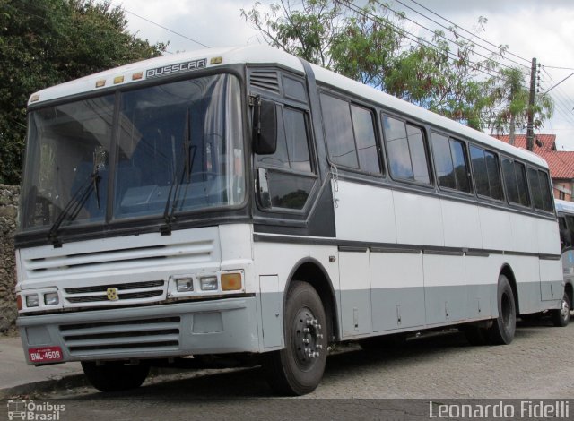 Ônibus Particulares 4508 na cidade de Iguape, São Paulo, Brasil, por Leonardo Fidelli. Número da foto: #2315784.