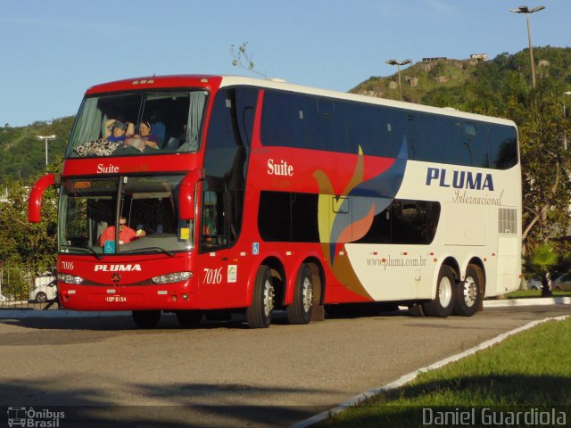 Pluma Conforto e Turismo 7016 na cidade de Florianópolis, Santa Catarina, Brasil, por Daniel Guardiola. Número da foto: #2315878.