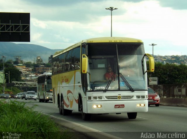 Sirley Turismo 2014 na cidade de Belo Horizonte, Minas Gerais, Brasil, por Adão Raimundo Marcelino. ID da foto: 2315723.