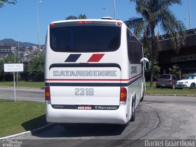 Auto Viação Catarinense 2319 na cidade de Florianópolis, Santa Catarina, Brasil, por Daniel Guardiola. Número da foto: #2322121.