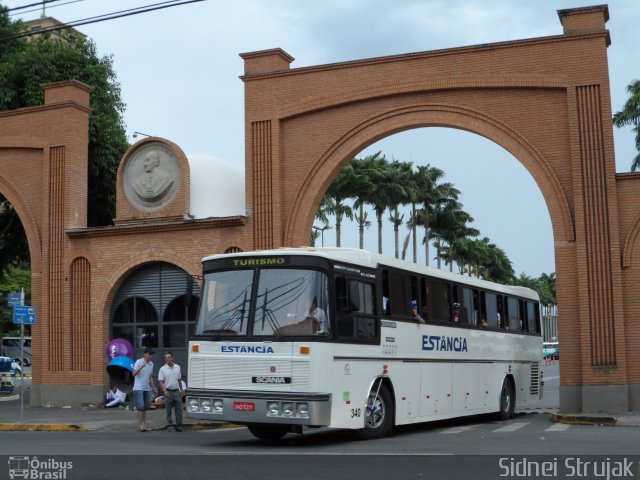 Estância Turismo 340 na cidade de Aparecida, São Paulo, Brasil, por Sidnei Machado Strujak. Número da foto: #2322958.