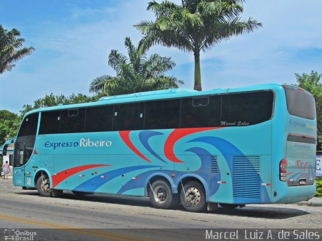 Expresso Ribeiro Turismo 2304 na cidade de Porto Seguro, Bahia, Brasil, por Marcel  Sales. ID da foto: 2327220.