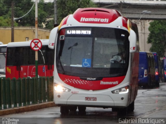 Expresso Itamarati 6207 na cidade de São José do Rio Preto, São Paulo, Brasil, por Gabriel Rodrigues. Número da foto: #2334931.