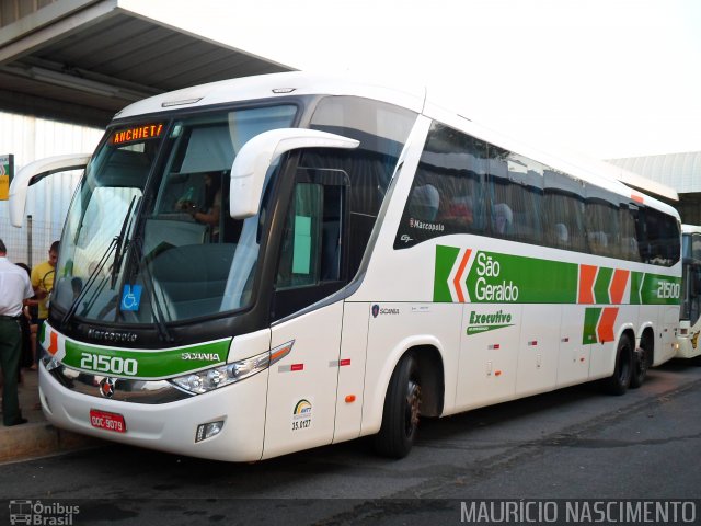 Cia. São Geraldo de Viação 21500 na cidade de Belo Horizonte, Minas Gerais, Brasil, por Maurício Nascimento. ID da foto: 2278380.