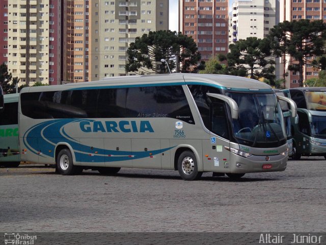 Viação Garcia 7566 na cidade de Curitiba, Paraná, Brasil, por Altair Júnior. Número da foto: #2336762.