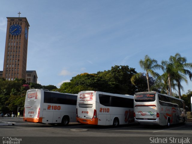Sany Tour 3200 na cidade de Aparecida, São Paulo, Brasil, por Sidnei Machado Strujak. Número da foto: #2336065.