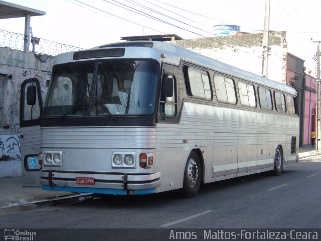 Ônibus Particulares 1227 na cidade de Fortaleza, Ceará, Brasil, por Amós  Mattos. ID da foto: 2337971.