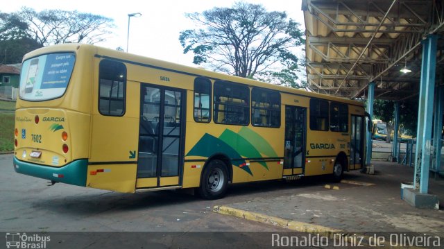 Viação Garcia 7602 na cidade de Mandaguaçu, Paraná, Brasil, por Ronaldo Diniz de Oliveira. Número da foto: #2288184.