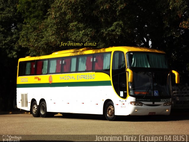 Nacional Expresso 32302 na cidade de São Paulo, São Paulo, Brasil, por Jerônimo Diniz. Número da foto: #2288006.