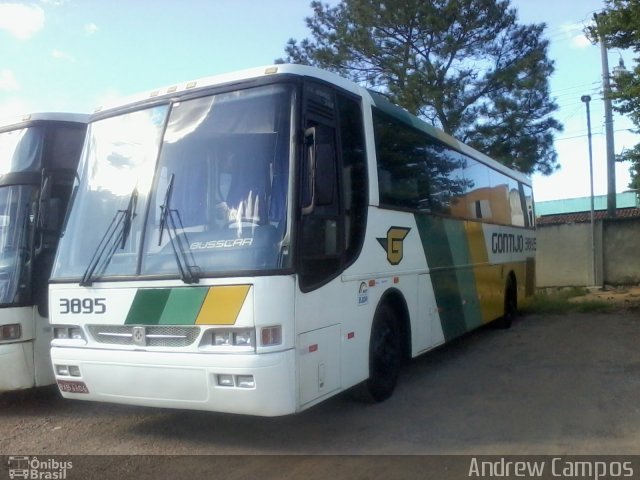 Empresa Gontijo de Transportes 3895 na cidade de Pirapora, Minas Gerais, Brasil, por Andrew Campos. ID da foto: 2289093.