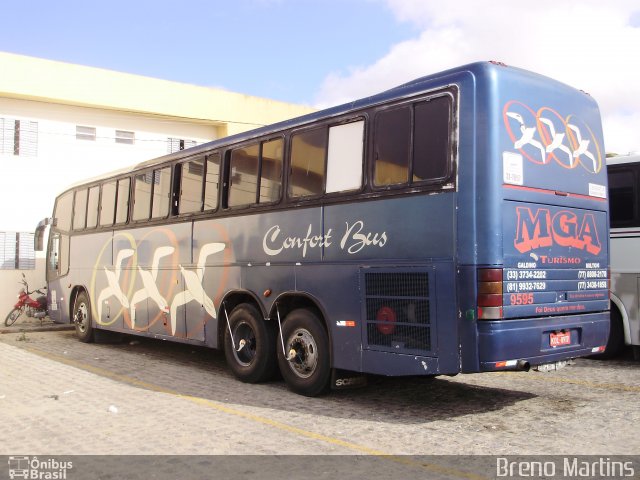 Galdino Tur 9595 na cidade de Santa Cruz do Capibaribe, Pernambuco, Brasil, por Breno Martins. Número da foto: #2292050.