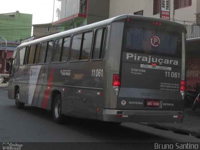 Viação Pirajuçara 11.061 na cidade de Taboão da Serra, São Paulo, Brasil, por Bruno Santino. Número da foto: #2292217.