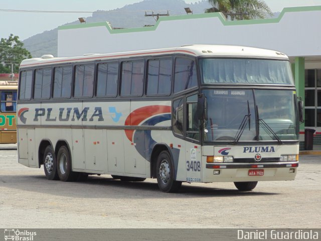 Pluma Conforto e Turismo 3408 na cidade de Biguaçu, Santa Catarina, Brasil, por Daniel Guardiola. Número da foto: #2292648.
