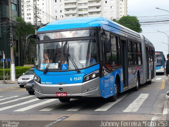 Viação Cidade Dutra 6 1541 na cidade de São Paulo, São Paulo, Brasil, por Johnny Ferreira. Número da foto: #2810580.