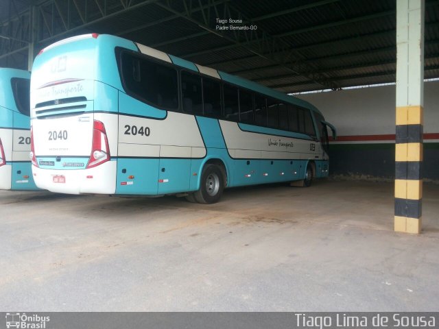 UTB - União Transporte Brasília 2040 na cidade de Padre Bernardo, Goiás, Brasil, por Tiago Lima de Sousa. Número da foto: #2810362.