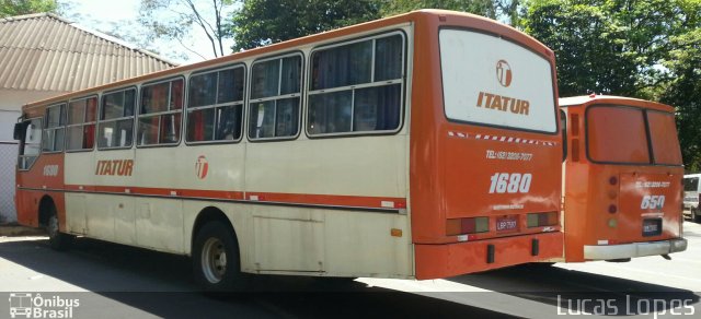 Itatur 1680 na cidade de Goiânia, Goiás, Brasil, por Lucas Gabriel Resende Lopes. ID da foto: 2840750.