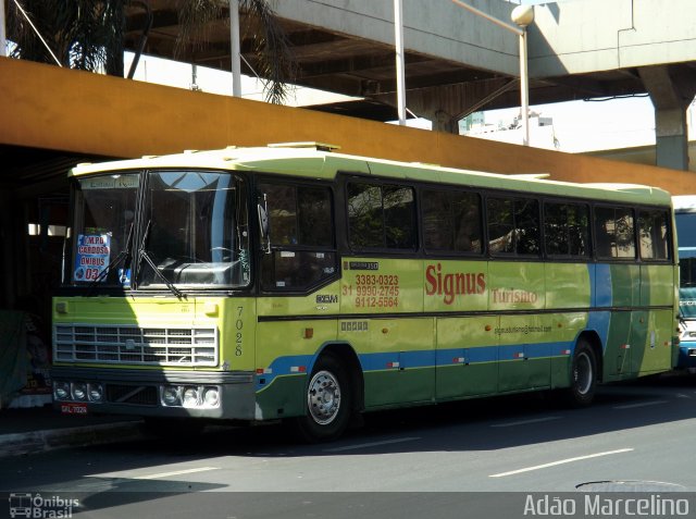 Signus Turismo 7028 na cidade de Belo Horizonte, Minas Gerais, Brasil, por Adão Raimundo Marcelino. ID da foto: 2848545.