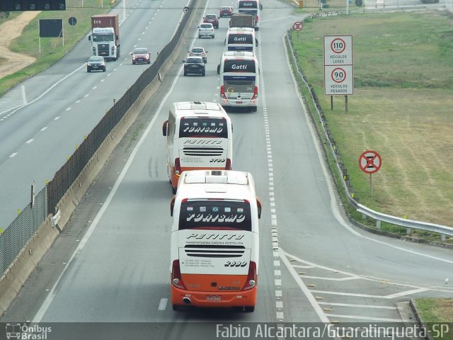 Transportadora Turística Petitto 2680 na cidade de Aparecida, São Paulo, Brasil, por Fabio Alcantara. Número da foto: #2850764.
