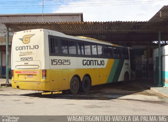 Empresa Gontijo de Transportes 15925 na cidade de Várzea da Palma, Minas Gerais, Brasil, por Wagner Gontijo Várzea da Palma-mg. Número da foto: #2849230.