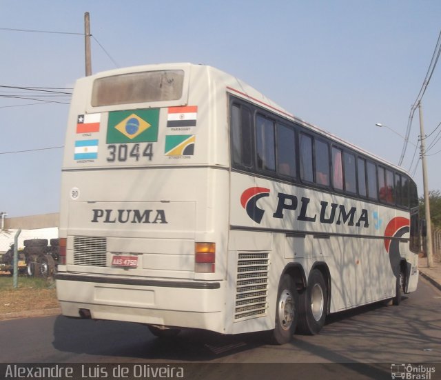 Pluma Conforto e Turismo 3044 na cidade de Botucatu, São Paulo, Brasil, por Alexandre  Luis de Oliveira. Número da foto: #2849893.