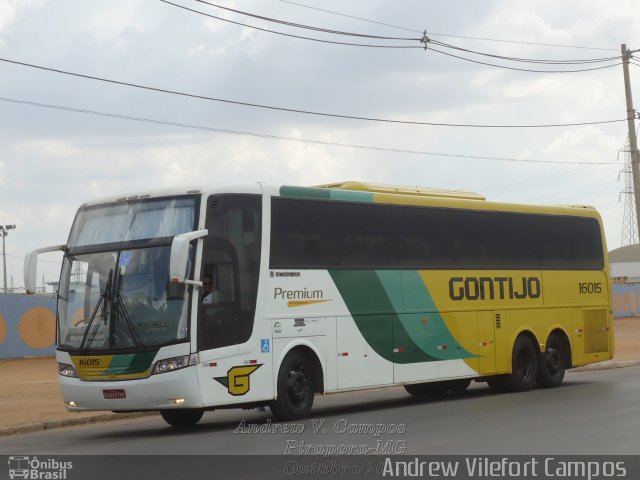 Empresa Gontijo de Transportes 16015 na cidade de Pirapora, Minas Gerais, Brasil, por Andrew Campos. Número da foto: #2812601.