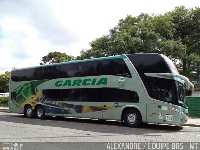 Viação Garcia 7107 na cidade de Curitiba, Paraná, Brasil, por Alexandre Rodrigo. ID da foto: 2812301.