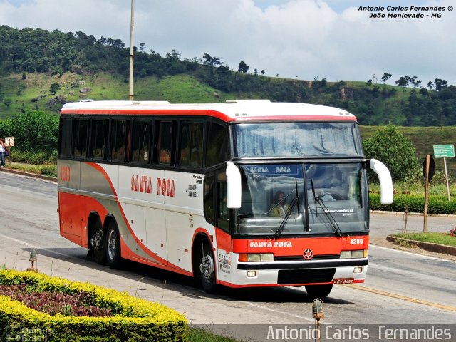 Santa Rosa Turismo 4200 na cidade de João Monlevade, Minas Gerais, Brasil, por Antonio Carlos Fernandes. ID da foto: 2812069.