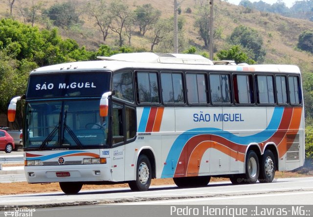 Viação São Miguel Formiga 1020 na cidade de Ribeirão Vermelho, Minas Gerais, Brasil, por Pedro Henrique Gumercindo da Silva. ID da foto: 2852427.