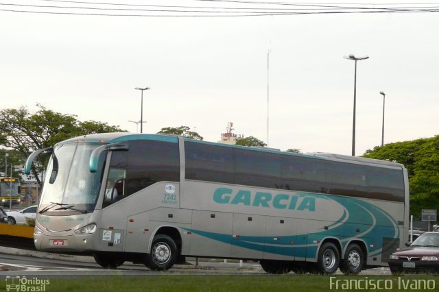 Viação Garcia 7242 na cidade de Londrina, Paraná, Brasil, por Francisco Ivano. Número da foto: #2853662.