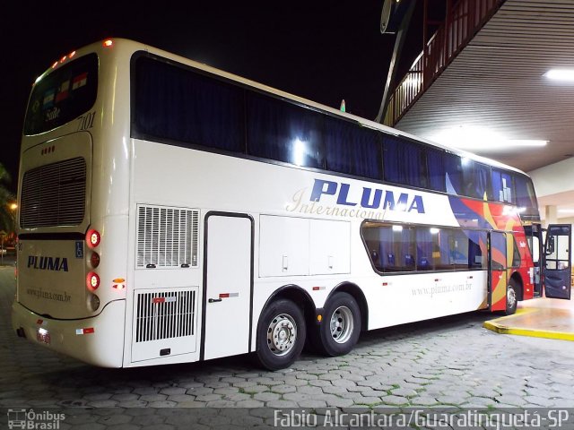 Pluma Conforto e Turismo 7101 na cidade de Guaratinguetá, São Paulo, Brasil, por Fabio Alcantara. Número da foto: #2855481.