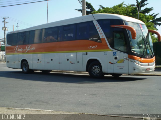 Viação Vale do Tietê 812 na cidade de São Paulo, São Paulo, Brasil, por Luis Nunez. Número da foto: #2855860.
