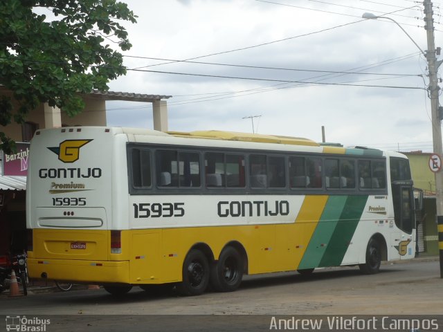 Empresa Gontijo de Transportes 15935 na cidade de Pirapora, Minas Gerais, Brasil, por Andrew Campos. ID da foto: 2857338.