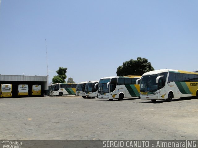 Empresa Gontijo de Transportes Garagem AMJ na cidade de Almenara, Minas Gerais, Brasil, por Sérgio Augusto Braga Canuto. ID da foto: 2860742.