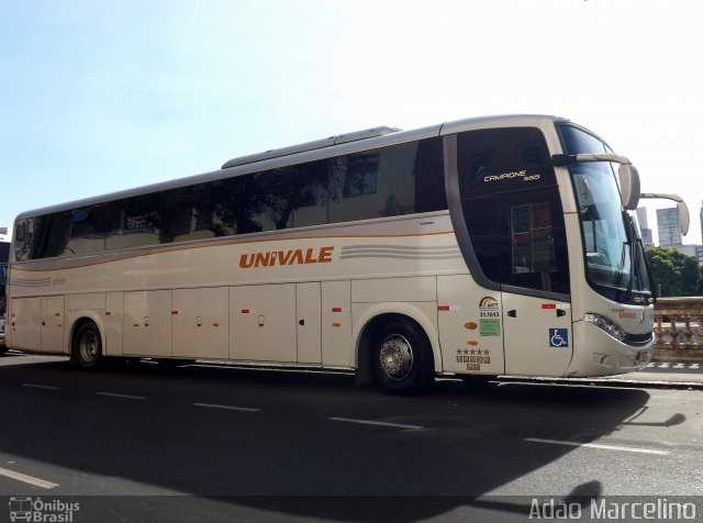 Univale Transportes 18100 na cidade de Belo Horizonte, Minas Gerais, Brasil, por Adão Raimundo Marcelino. ID da foto: 2860510.