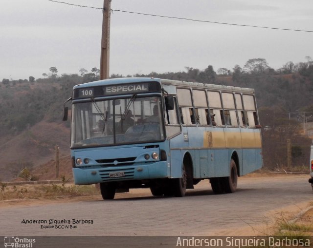 Ônibus Particulares 176 na cidade de Colatina, Espírito Santo, Brasil, por Anderson Siqueira Barbosa. ID da foto: 2862794.