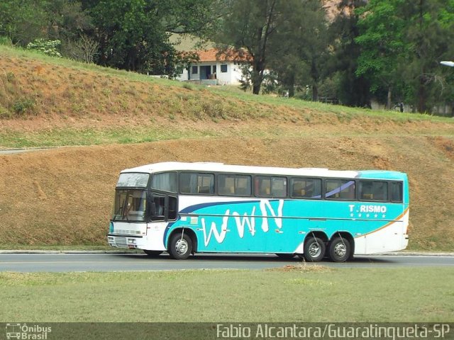 WWN Turismo 8965 na cidade de Aparecida, São Paulo, Brasil, por Fabio Alcantara. ID da foto: 2864492.