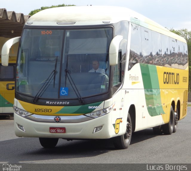 Empresa Gontijo de Transportes 18580 na cidade de Araxá, Minas Gerais, Brasil, por Lucas Borges . Número da foto: #2863783.