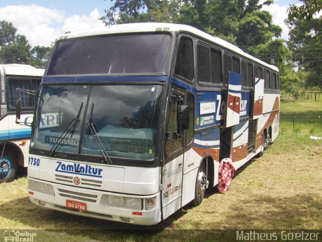 ZamValtur 9750 na cidade de Santa Cruz do Sul, Rio Grande do Sul, Brasil, por Matheus Goelzer. Número da foto: #2872035.