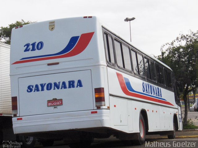 Sayonara - Auto Viação Monte Alverne 210 na cidade de Santa Cruz do Sul, Rio Grande do Sul, Brasil, por Matheus Goelzer. Número da foto: #2872198.