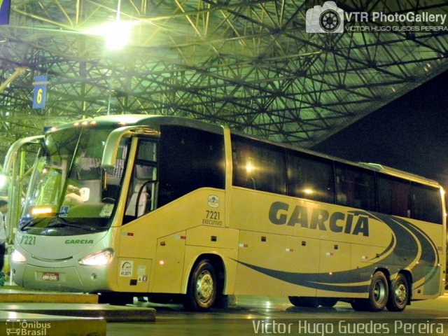 Viação Garcia 7221 na cidade de Maringá, Paraná, Brasil, por Victor Hugo Guedes Pereira. Número da foto: #2875845.