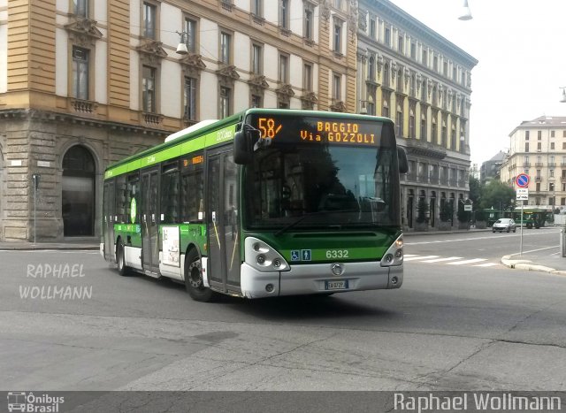 Ônibus da Itália 6332 na cidade de , por Raphael Wollmann. ID da foto: 2877649.