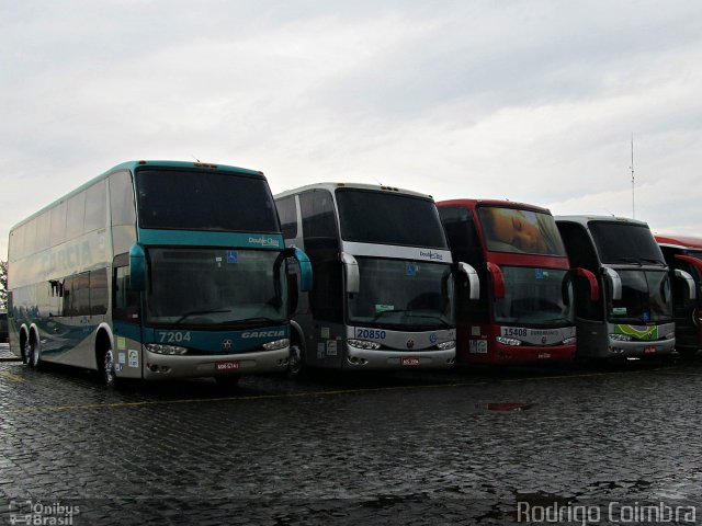 Viação Garcia 7204 na cidade de Londrina, Paraná, Brasil, por Rodrigo Coimbra. Número da foto: #2816082.