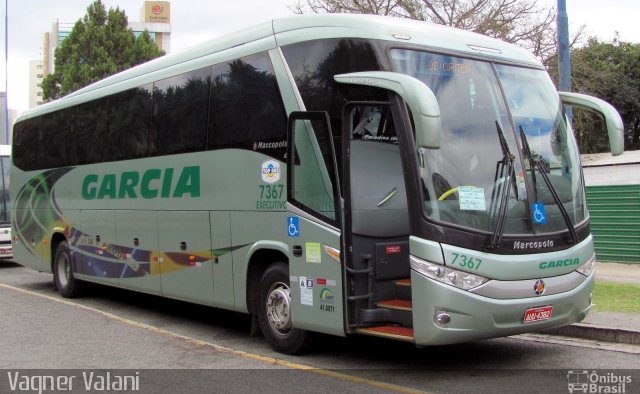 Viação Garcia 7367 na cidade de Curitiba, Paraná, Brasil, por Vagner Valani. Número da foto: #2818417.
