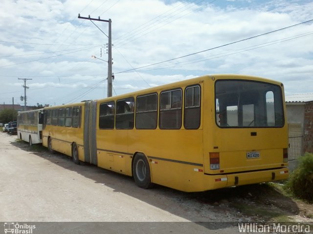 Ônibus Particulares 4290 na cidade de Caçapava do Sul, Rio Grande do Sul, Brasil, por Willian Moreira. ID da foto: 2820065.