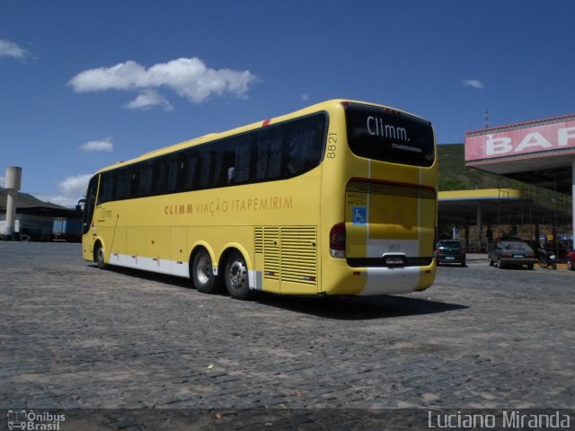 Viação Itapemirim 8821 na cidade de Manhuaçu, Minas Gerais, Brasil, por Luciano Miranda. Número da foto: #2824133.